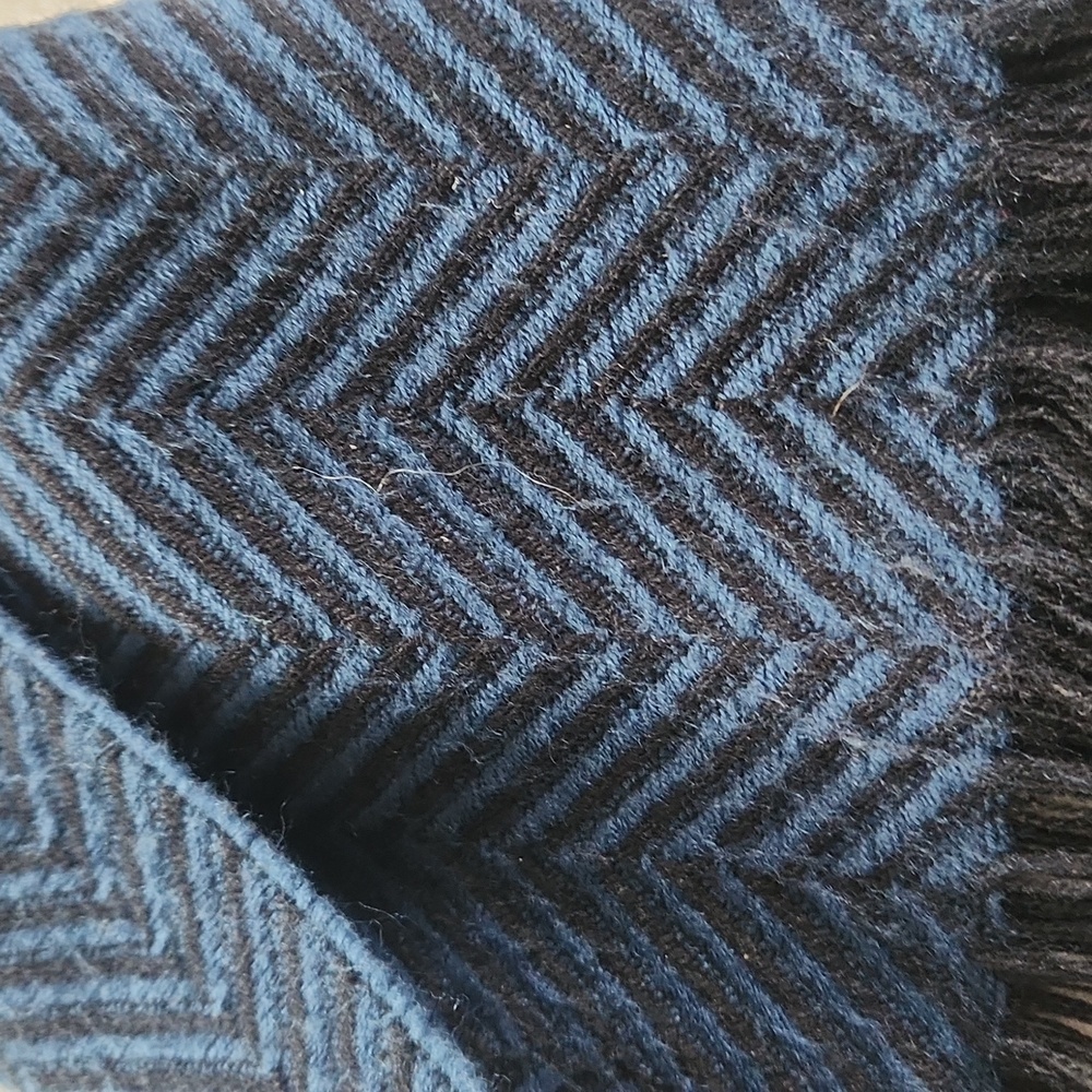 Vintage Eaton's Herringbone Scarf ❄️ - Picture 5 of 11